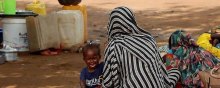  سودان - المساعدات الغذائیة تصل إلى دارفور للمرة الأولى منذ أشهر مع تفاقم کارثة الجوع فی السودان
