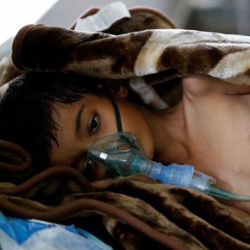 Aid workers race to contain Yemen cholera outbreak, UN agencies report