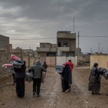  Iraq - Hundreds from western Mosul getting medical attention amid fight to retake Iraqi city